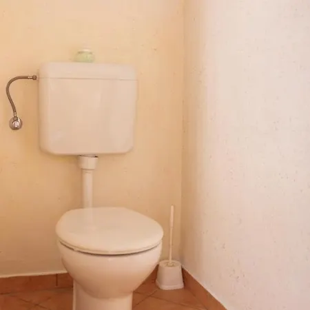 Apartma-studio Ajdna Zirovnica