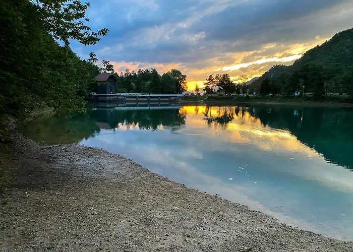 Apartma-studio Ajdna Apartment Zirovnica