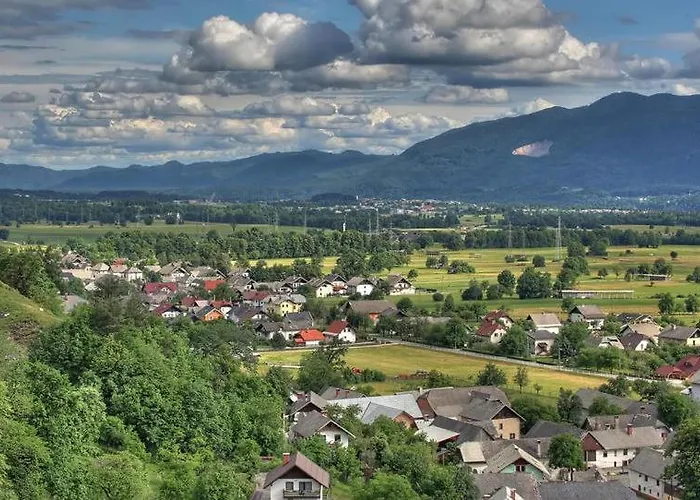 Apartma-studio Ajdna Apartment Zirovnica